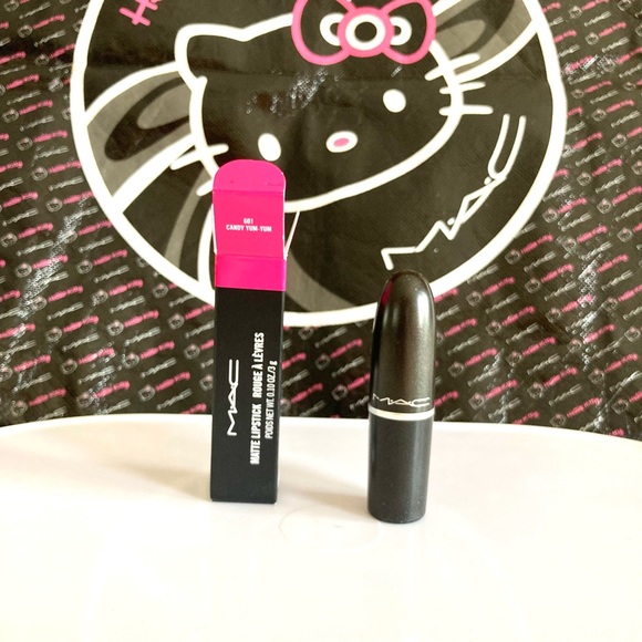 💄HP!💄LAST ONE! MAC Matte Lipstick Candy Yum Yum - Picture 2 of 11